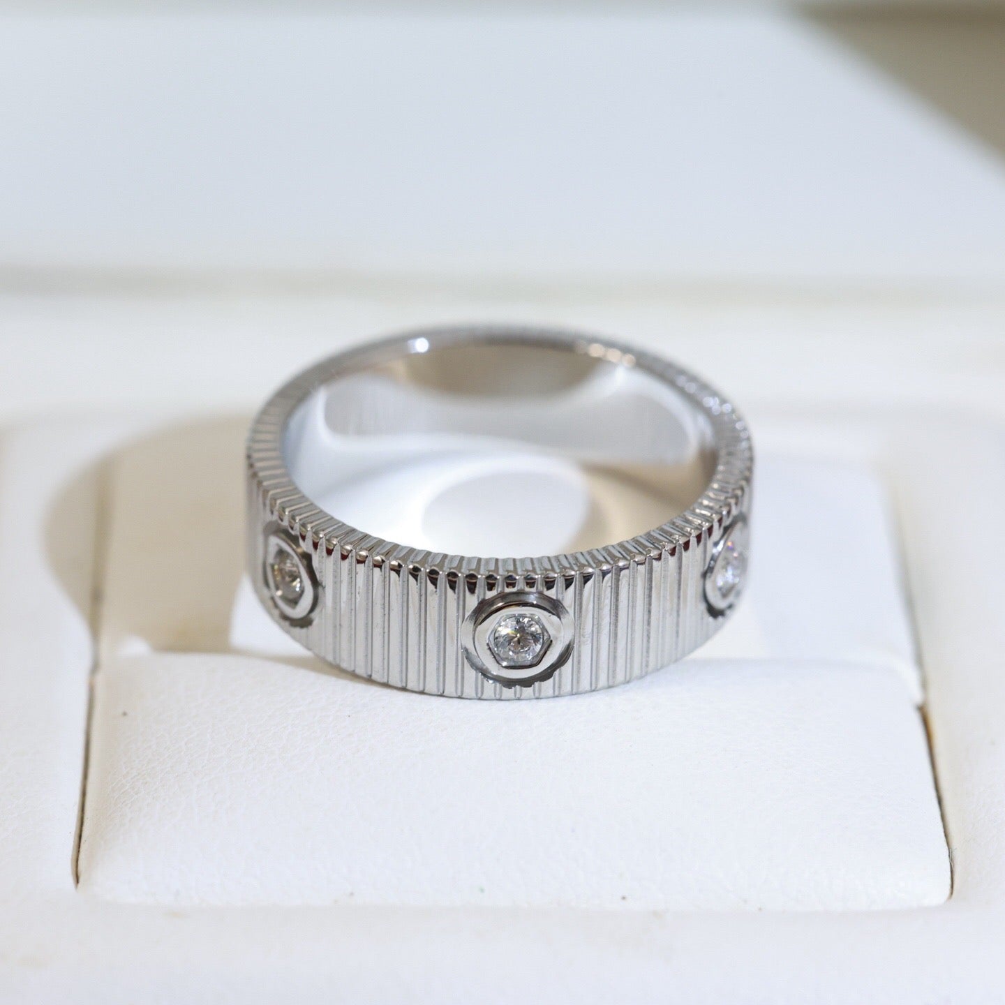 CARTIER LOVE UNLIMITED 6 DIAMONDS RING