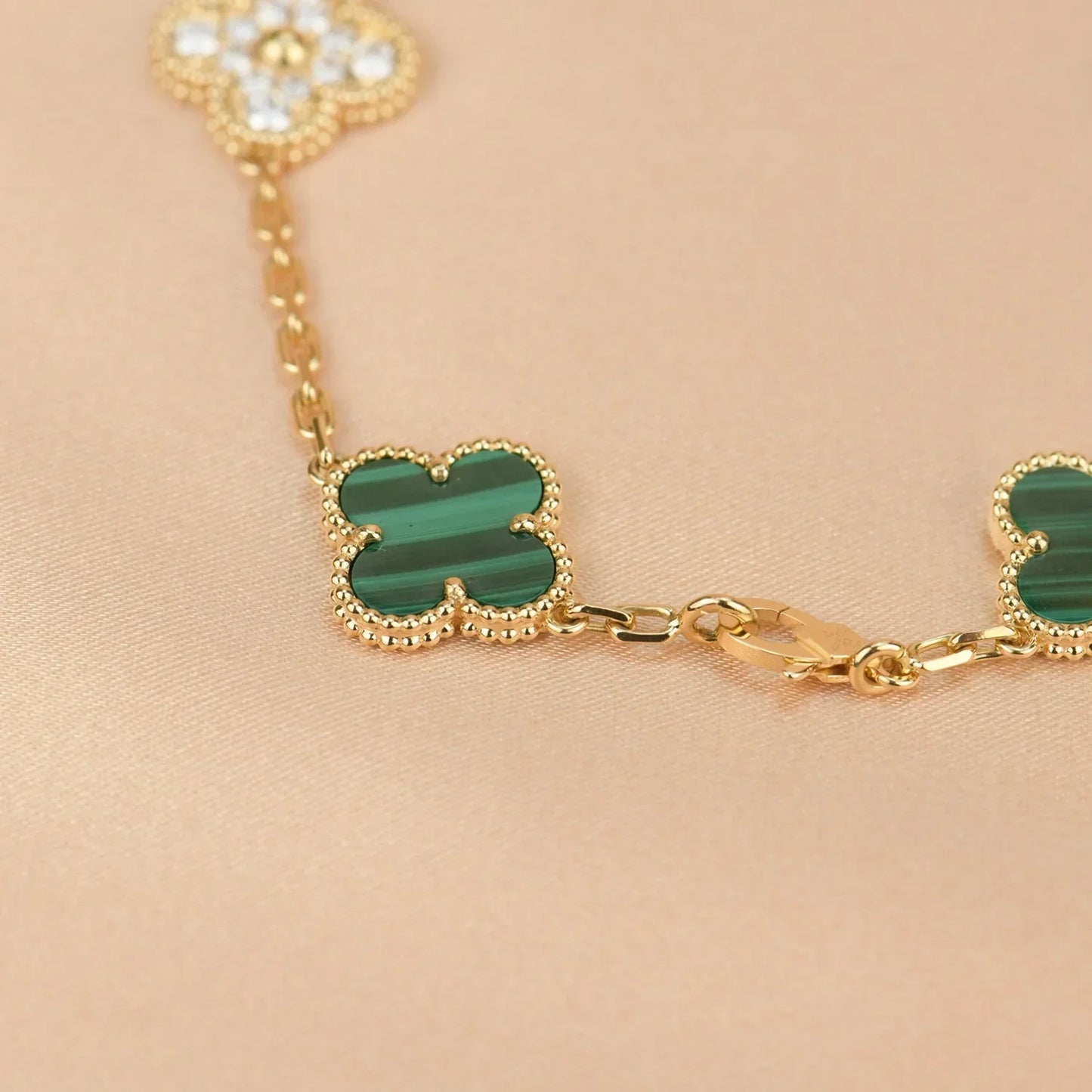 VCA CLOVER 5 MOTIF MALACHITE BRACELET COLLECTION