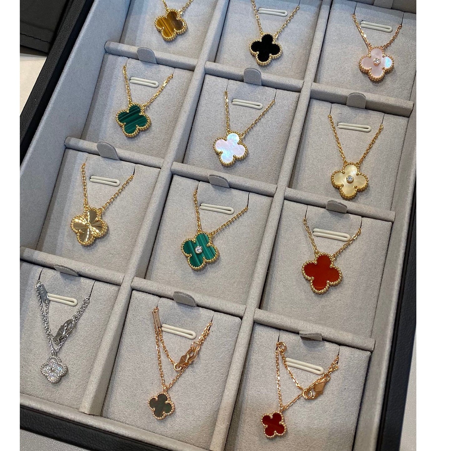 VCA CLOVER 15MM LASER NECKLACE SILVER