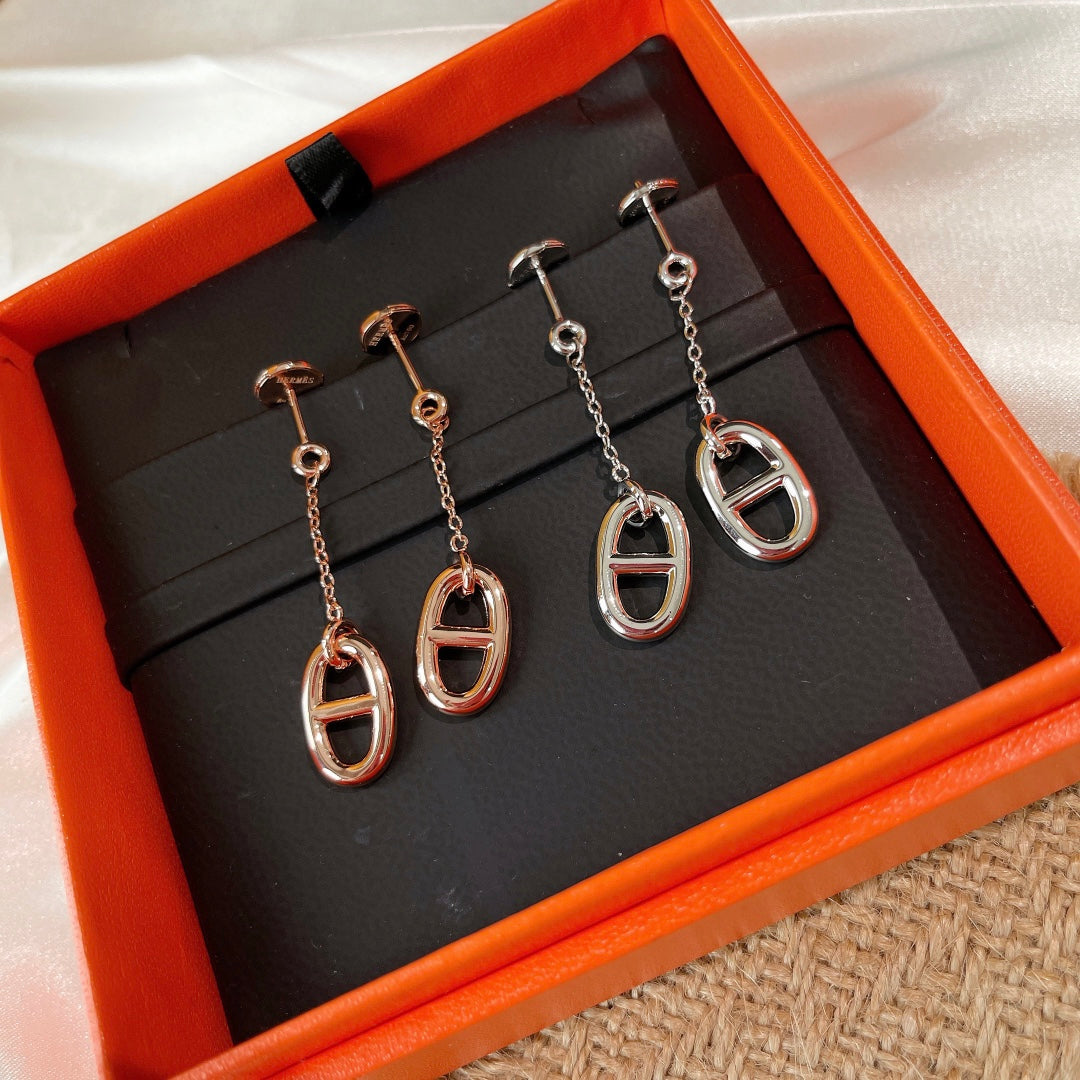 HERMES CHAINE TASSEL EARRINGS
