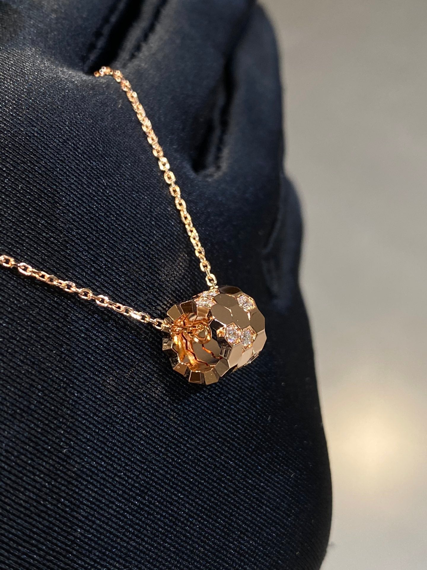 CHAUMET BEE LOVE DIAMOND NECKLACE