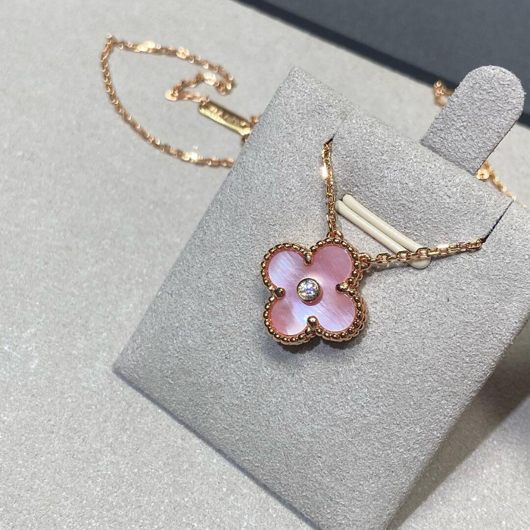 VCA CLOVER 15MM DIAMOND PINK MOP NECKLACE